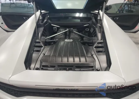 2015 Lamborghini Huracan z USA, uszkodzony, nr VIN ZHWUC1ZF7FLA01119